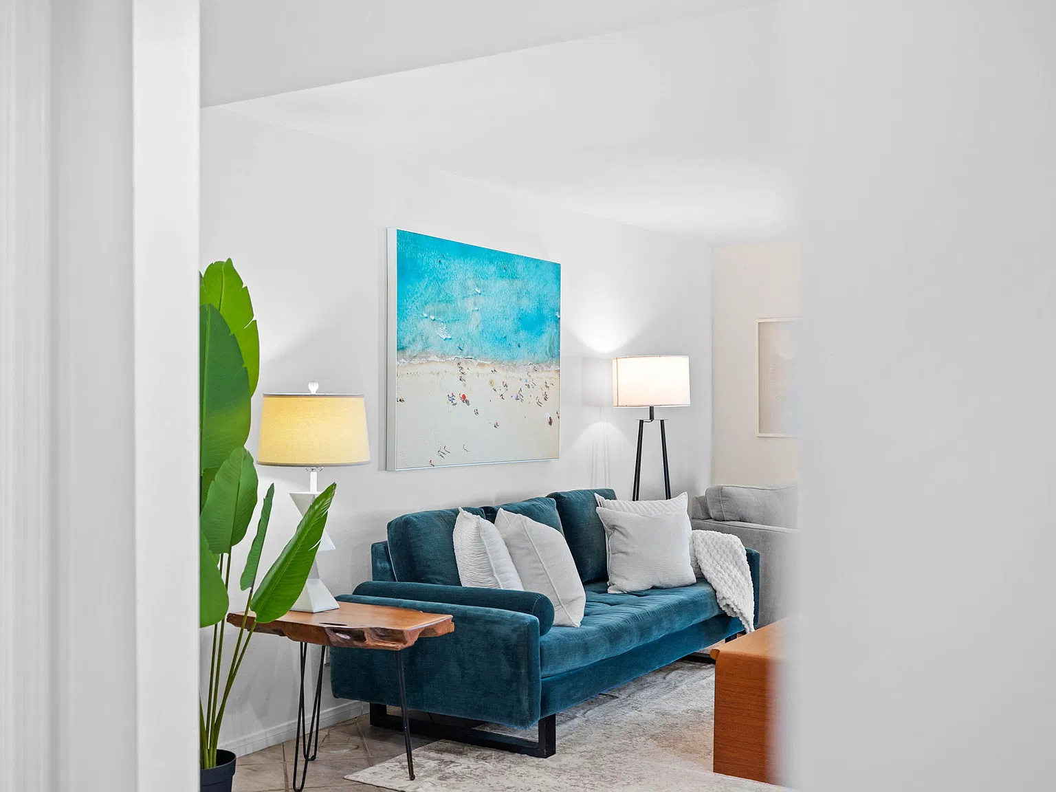 2 bed, 1210 sqft, $5,300 — Photo 4