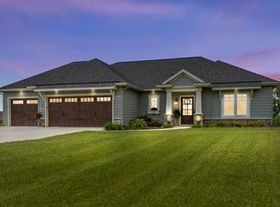 18621 Tonkel Rd, Auburn, IN 46706