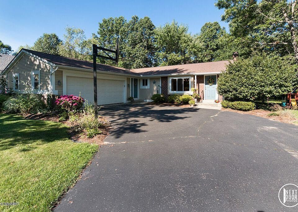 1st image of 485 Windrift Way