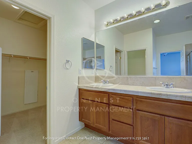 862 Courtyards Loop — Photo 27