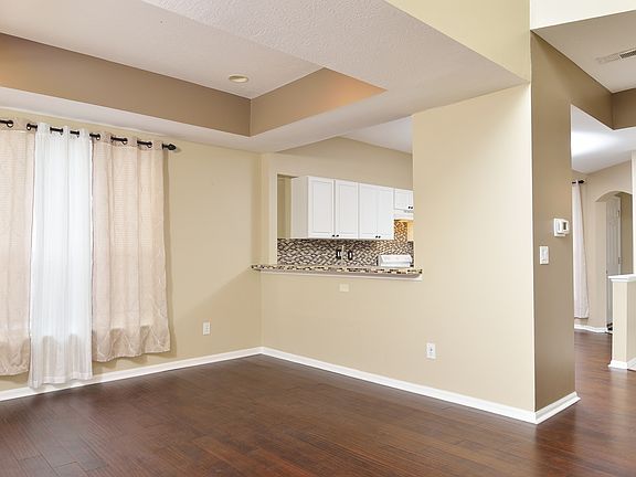4th image of 4965 Nordley Village