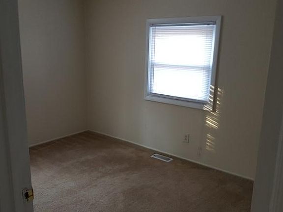 5th image of 3523 14th Avenue Dr SW