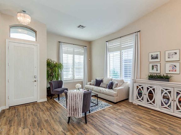 2nd image of 887 N Date Palm Dr