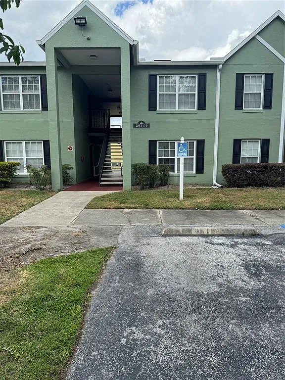 Building Photo - 2053 Dixie Belle Dr #2053P