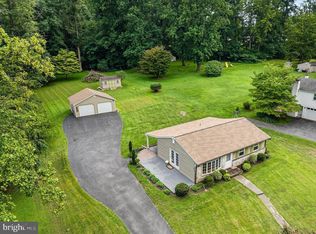 48 New Rd, Elverson, PA 19520