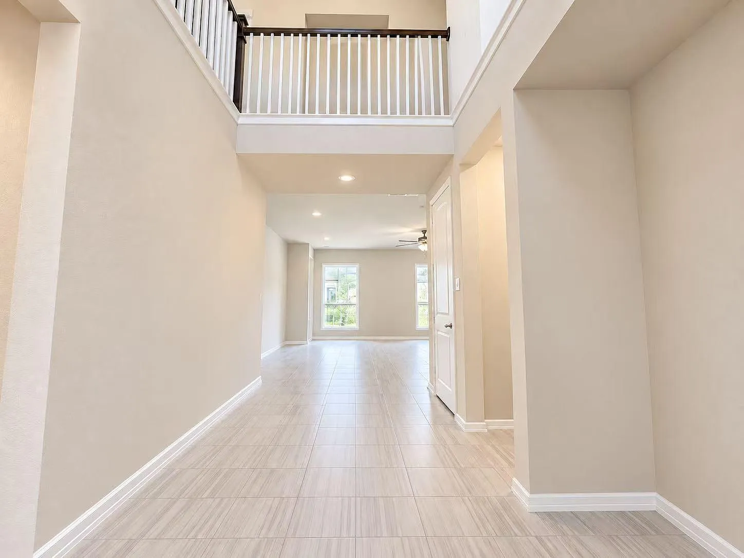 4 bed, 3.0 bath, 2642 sqft, $2,900 — Photo 3