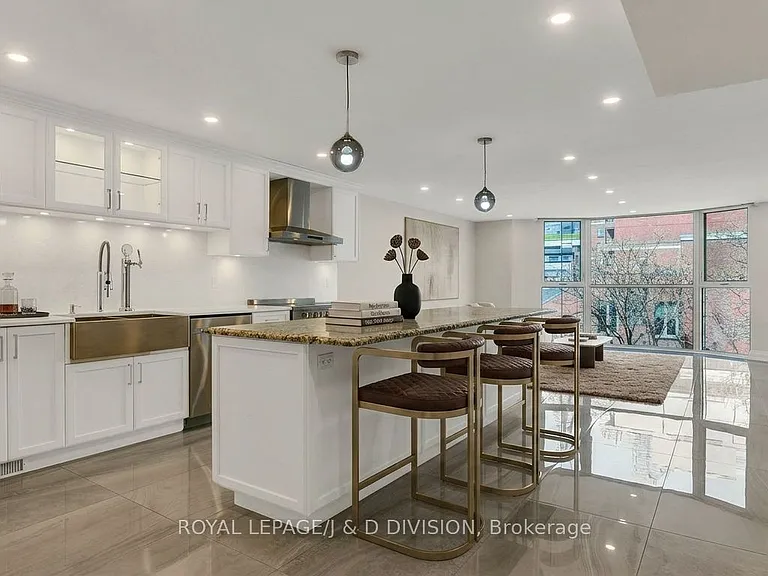 25 George St S #405 — Photo 8