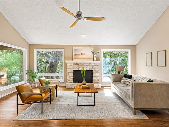 2nd image of 3733 Cima Serena Dr