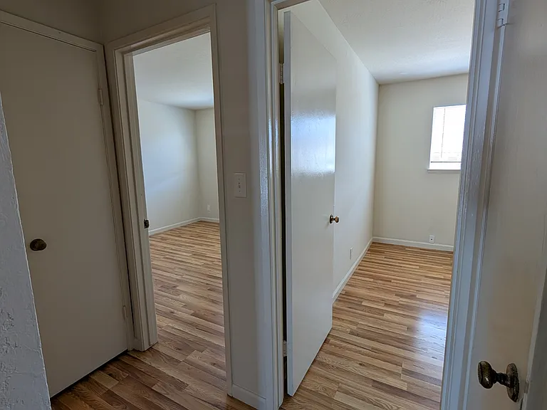 Hallway to 2 bedrooms