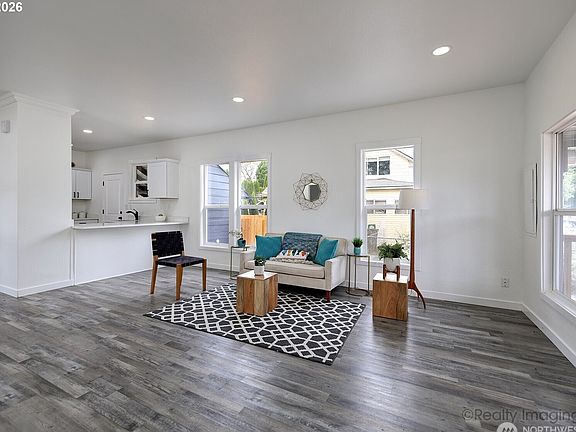 4th image of 203 Roake Avenue SE