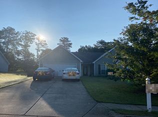 292 Ambassador Cir, Winder, GA 30680