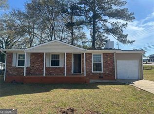 407 Hilltop Dr, Forest Park, GA 30297