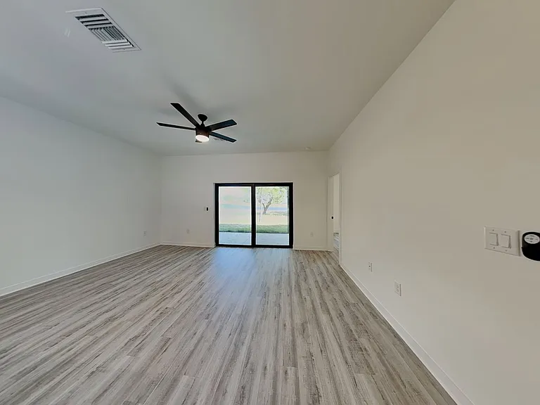 1114 Bismarck Rd — Photo 34