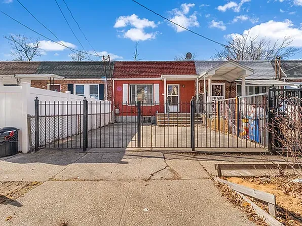 11132 156th St, Jamaica, NY 11433