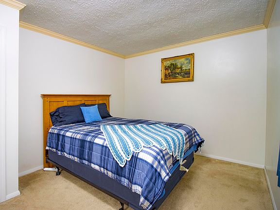 5th image of 1203 Victoria Dr