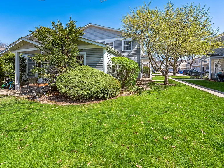 1227 Nova Ct #1 — Photo 5