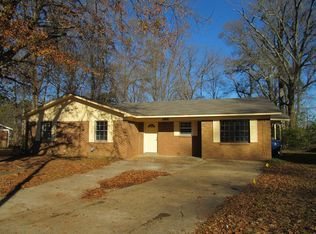 686 Windsor Rd, Grenada, MS 38901