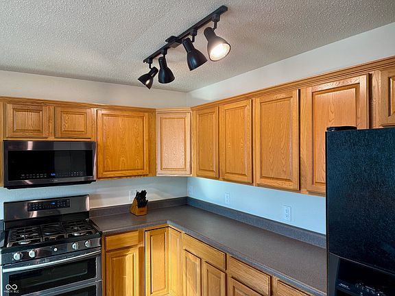4th image of 921 Westpointe Dr