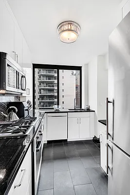 Rented by Cooper & Cooper Real Estate | media 13