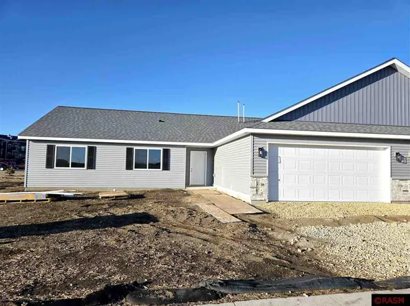 2007 Clark St, Saint Peter, MN 56082