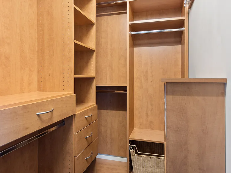 555 W 59th St #10B — Photo 7