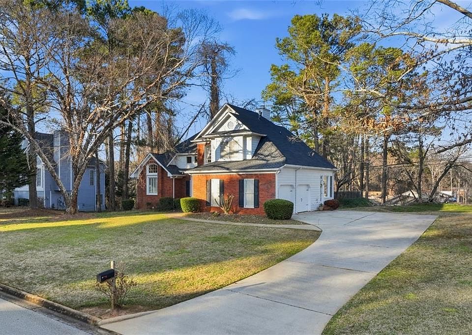 1st image of 3868 Brookview Point