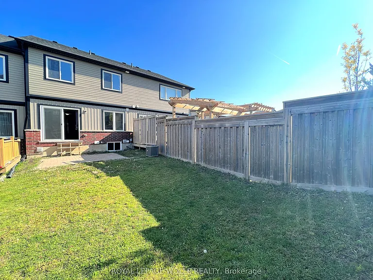 46 Renfrew St — Photo 14