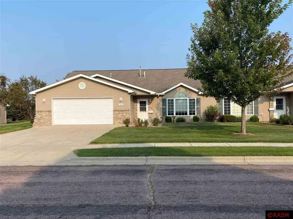 2103 Meyer Dr, New Ulm, MN 56073