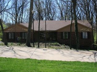 1931 Rustic Oak Rd, Chesterfield, MO 63017