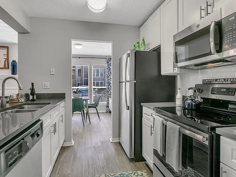 The Clarion Apartments — Photo 27