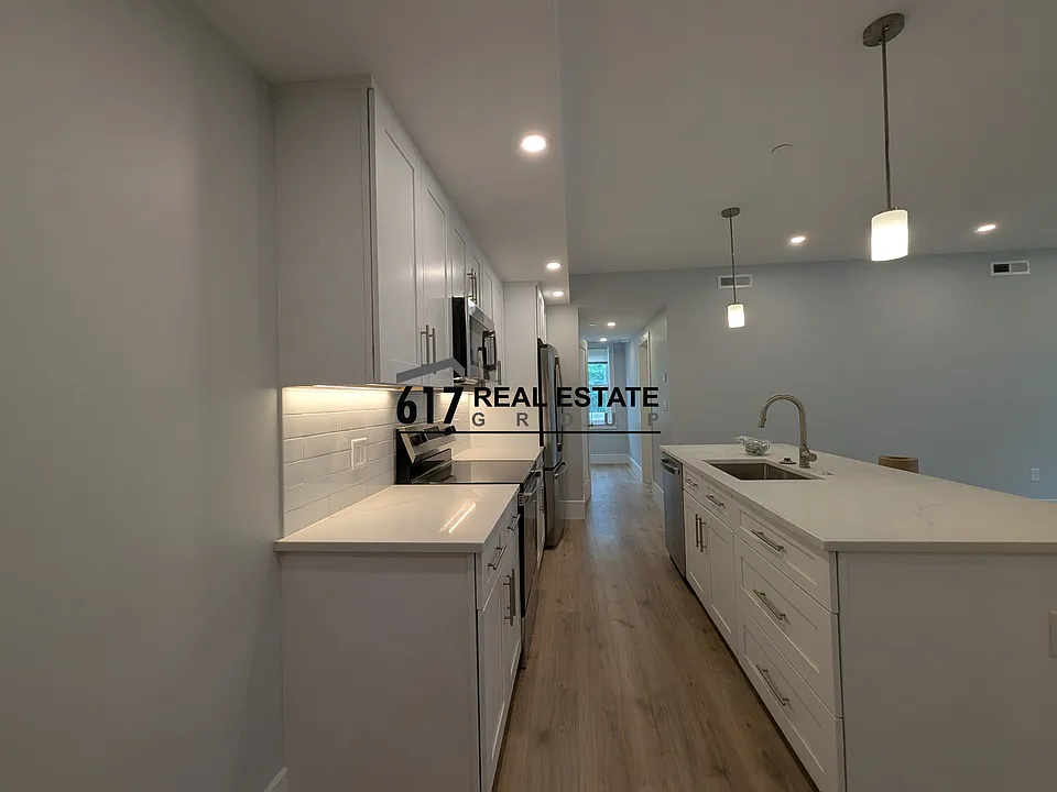 124-5 Kenrick St