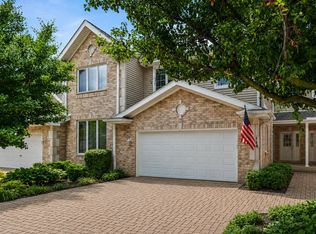 1746 Park Ridge Point, Park Ridge, IL 60068