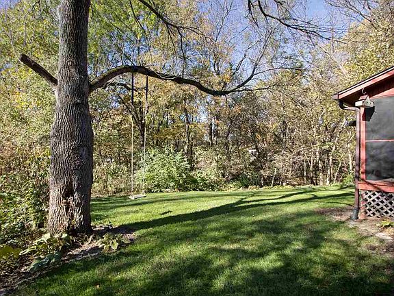 3rd image of 31 Lakeview Dr NE
