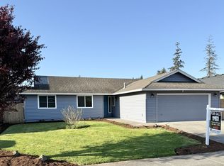 313 SE 9th St, Battle Ground, WA 98604