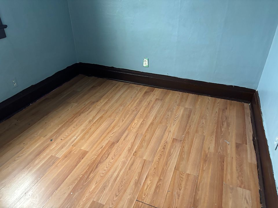 1st image of 130 Jones St