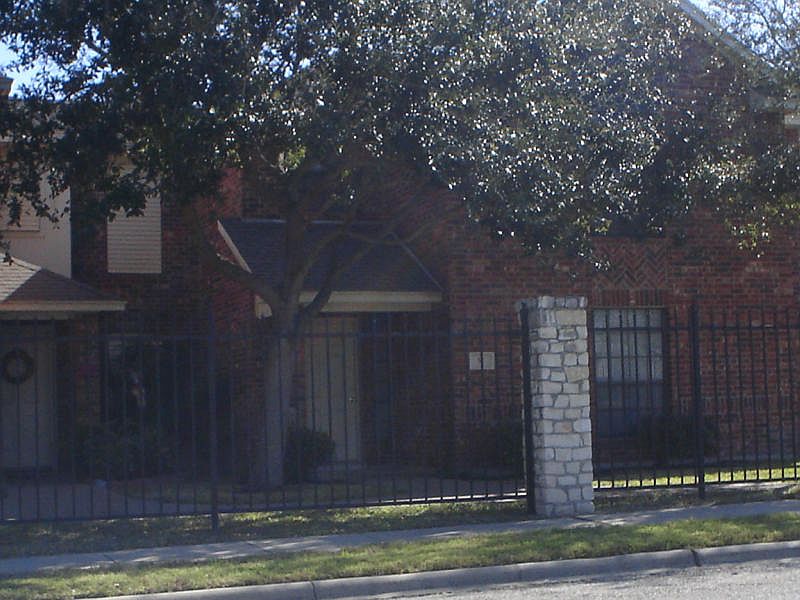 1st image of 4022 Wood River Dr #6
