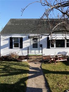 416 Elm St, Warwick, RI, 02888