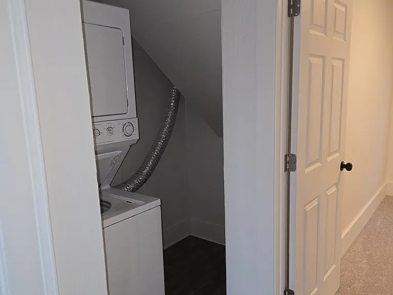 2627 Bay Ave #A — Photo 9
