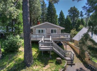 897 Big Oak Rd, Crestline, CA 92325