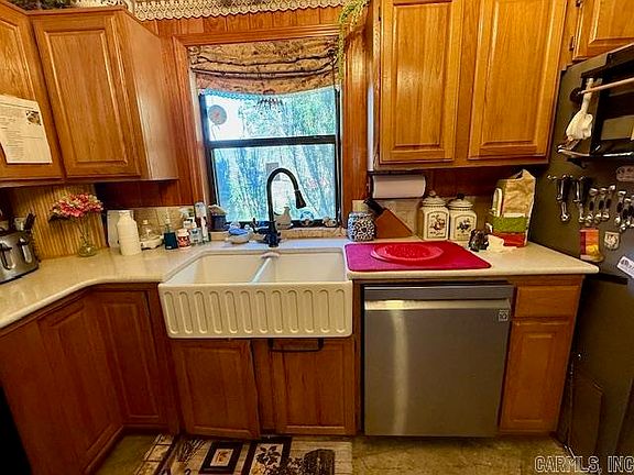 3rd image of 732 Old Bear Rd