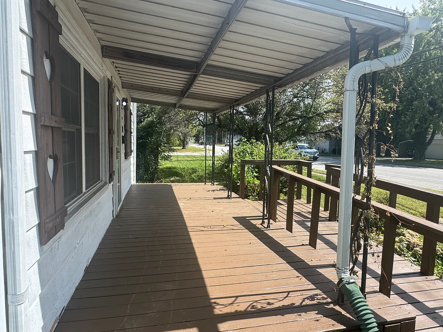2 bed, 960 sqft, $1,050 — Photo 2