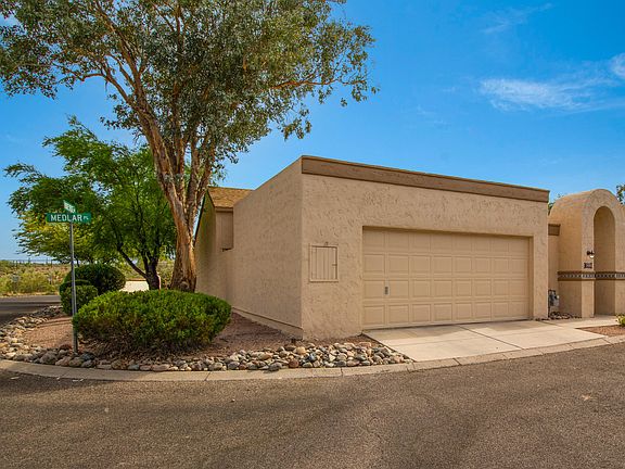 3rd image of 2809 W Medlar Pl
