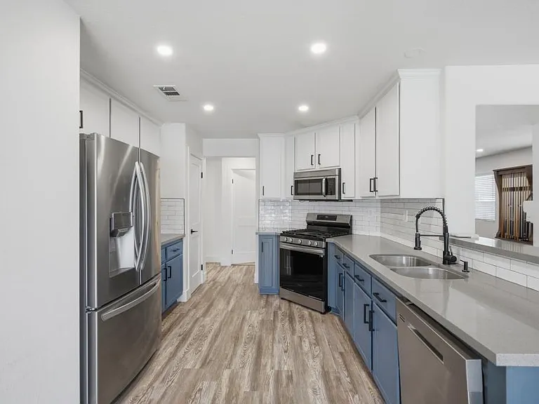 23856 Silver Summit Ct — Photo 12