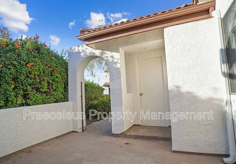 1535 Apache Dr #D — Photo 2