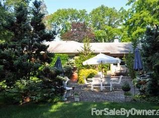 4 Grove Ter, Summit, NJ 07901