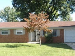 1212 Charwood St, Saint Charles, MO 63301