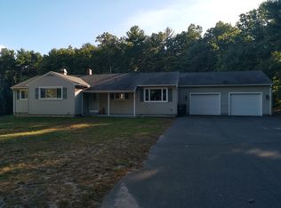 17 Buttles Rd, Granby, CT 06035