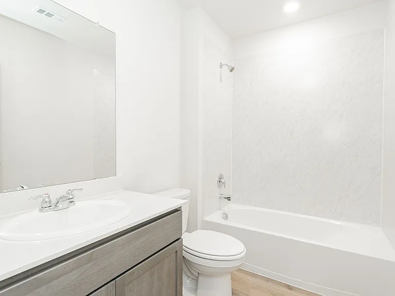 916 Sunrise Ln — Photo 28