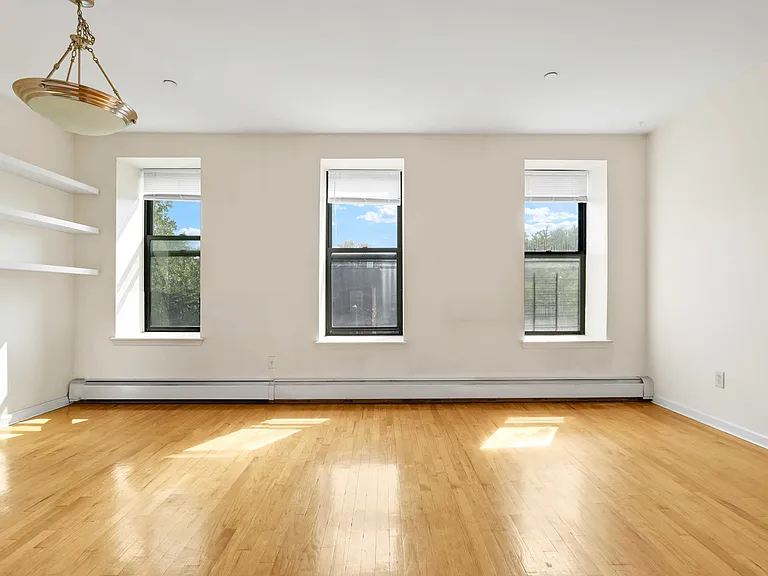 282 Saint James Pl #3 — Photo 5
