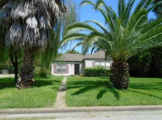 130 12th Ave N, Texas City, TX 77590